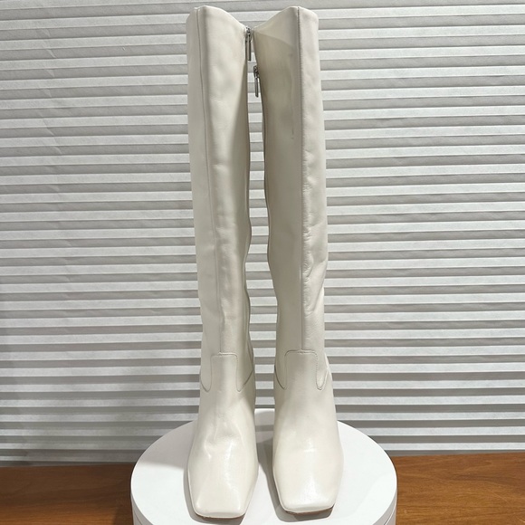 🌸VINCE CAMUTO🌸 Kalinder Knee High  Boot Size: 5.5 - Picture 4 of 15